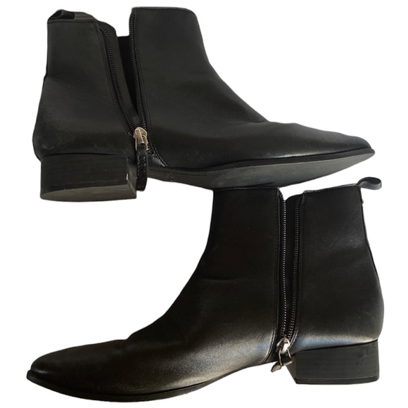 DKNY Talie Black Leather Pointed Toe Block Heel Zip-Up Pull Tab Ankle Bootie - Picture 7 of 9